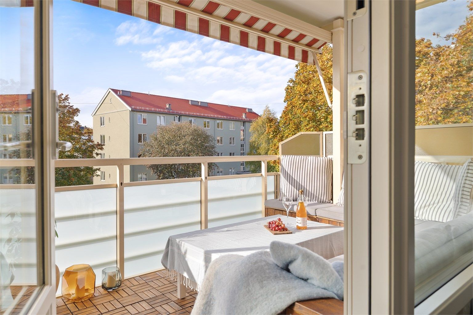 Utgang fra stuen til balkong