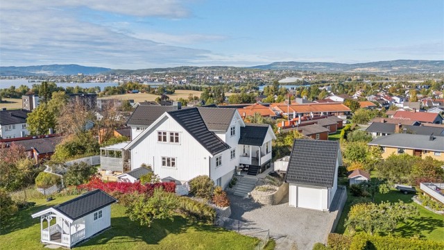 Velkommen til flott familiebolig i Ottestad!