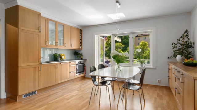 Velholdt Ikea kjøkkeninnredning fra 2010