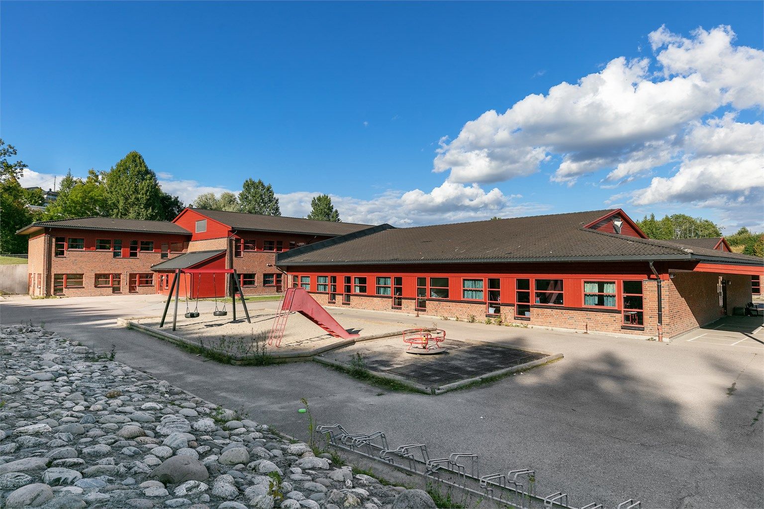 Hundremeterskogen barnehage i gangavstand fra leiligheten