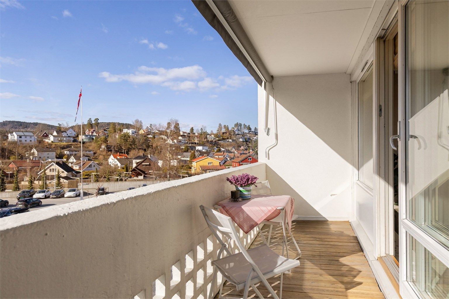 Strøken og svært innbydende 3-roms i et barnevennlig område på Haslum. Foto: Zovenfra AS