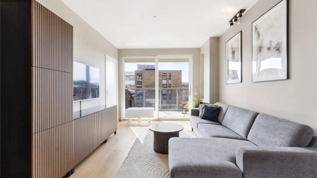 Robin Lauritzen v/ Krogsveen Eiendomsmegling har gleden av å presentere Ødegårds vei 16!