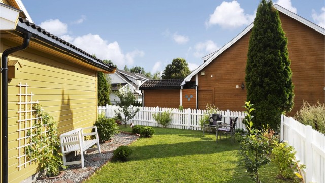 Tomten er tilnærmet flat og familievennlig.