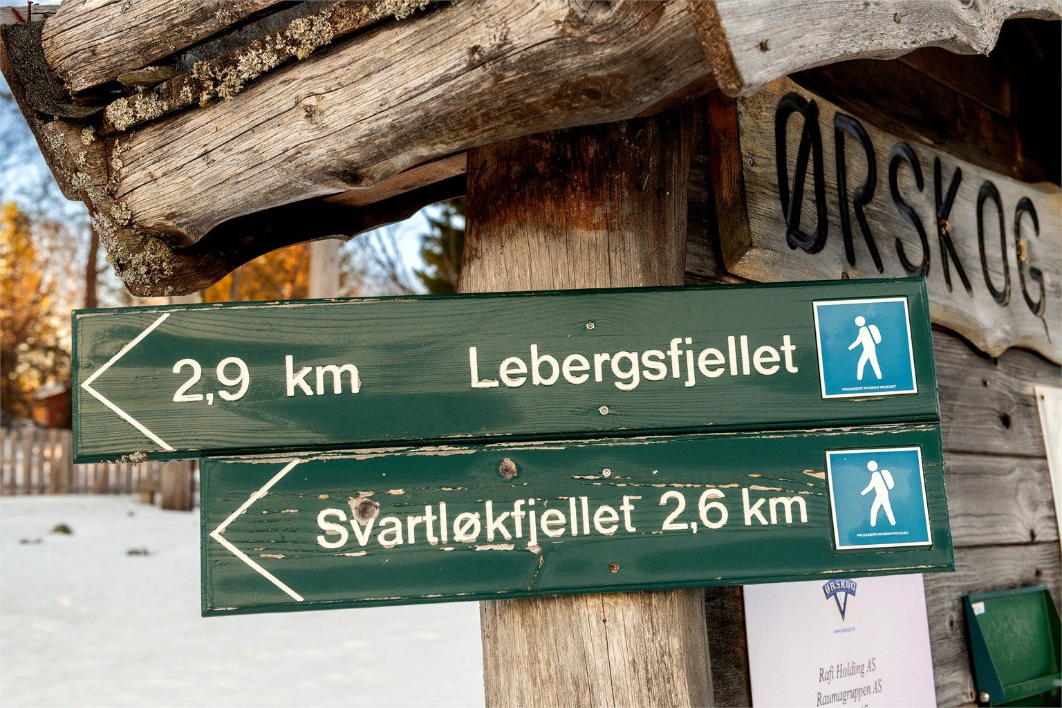 Området byr på et nettverk av merkede turstier, med Lebergsfjellet og Svartløkfjellet som nære turmål