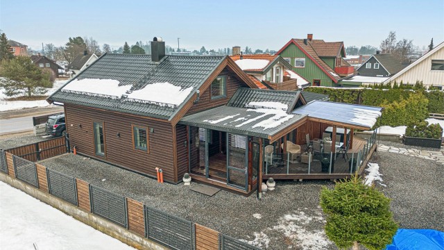 Velkommen til Vognvegen 64B - Sentral beliggenhet med kort avstand til "alt".