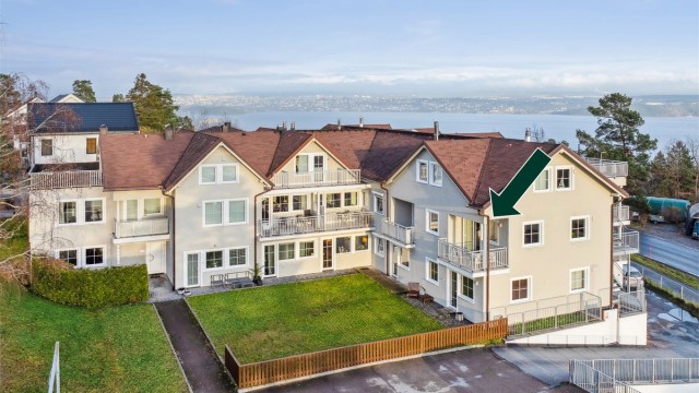 Velkommen til Gamle Hellvikvei 5! Presentert av Anniken Øderud v/Krogsveen Nesodden