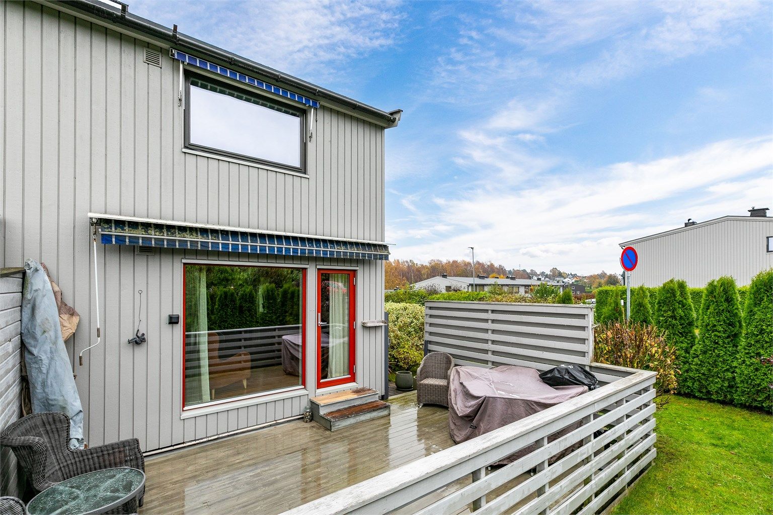 Borettslaget gjennomførte renovering av fasaden rundt 2013. Kledning, vinduer, terrassedør og inngangsdør ble da skiftet ut.