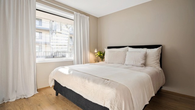 God plass til en stor dobbeltseng