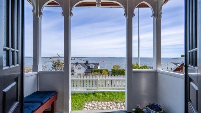 Fra inngangspartiet åpner utsikten seg mot Oslofjorden.