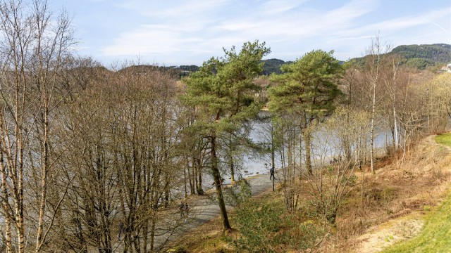 - Nydelig usjenert utsikt fra balkongen -