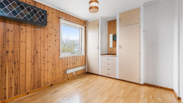 Hovedsoverom med innebygde garderobeskap