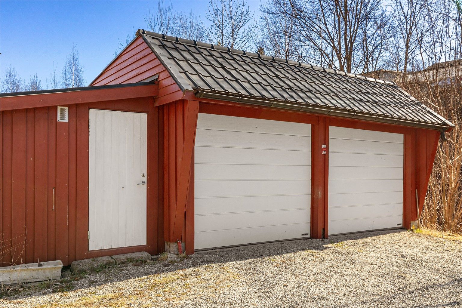 Dobbel garasje med bod  - Garasje er byggemeldt, men boddel er ikke byggemeldt kommune