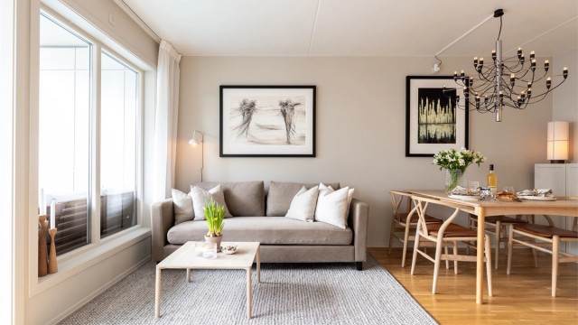 Velkommen til Hasleveien 26! Presentert av Sara Marie Zachariassen Østbye v/ Krogsveen Eiendomsmegling.