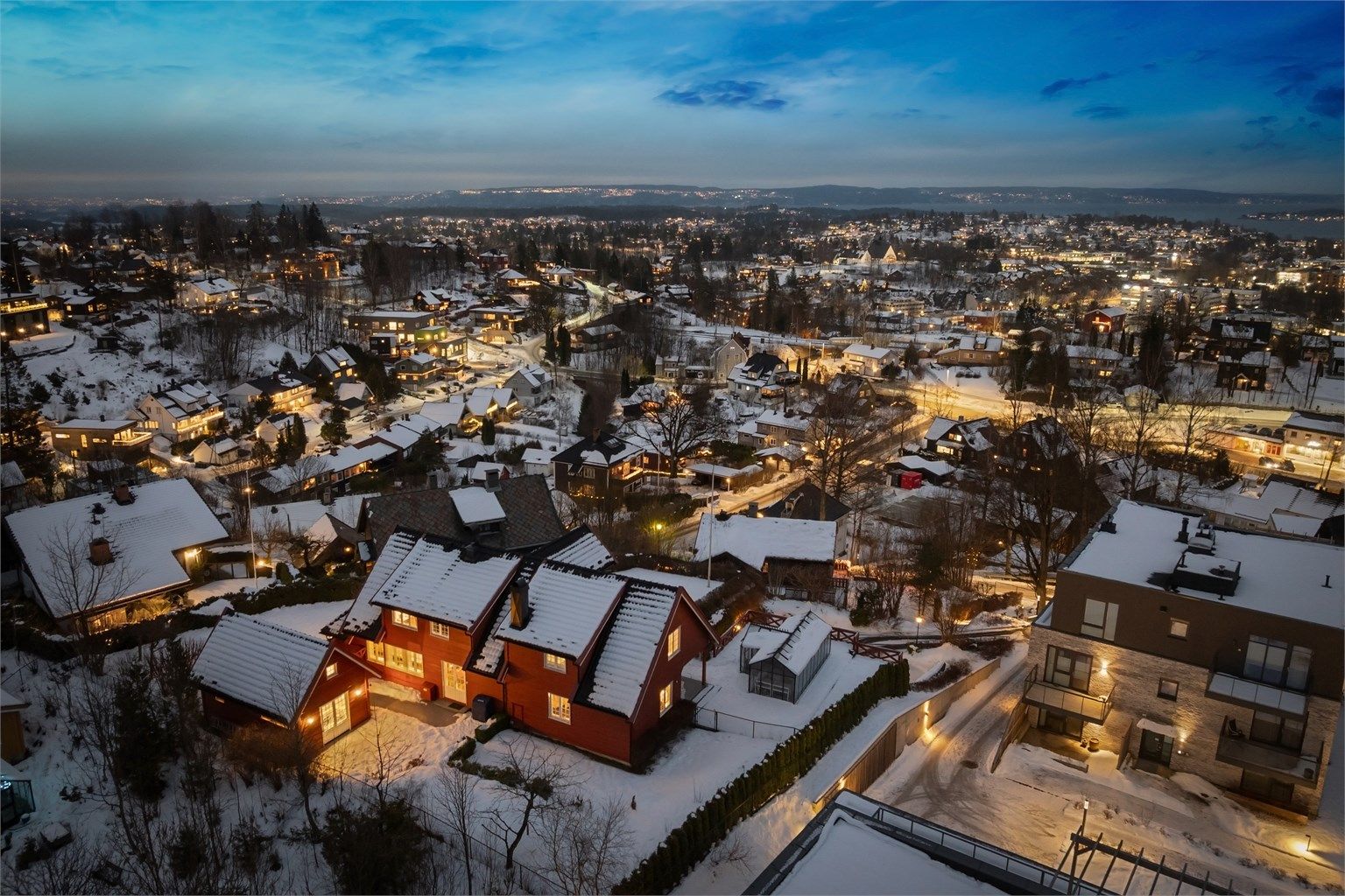 Boligen har en svært attraktiv beliggenhet på Billingstad