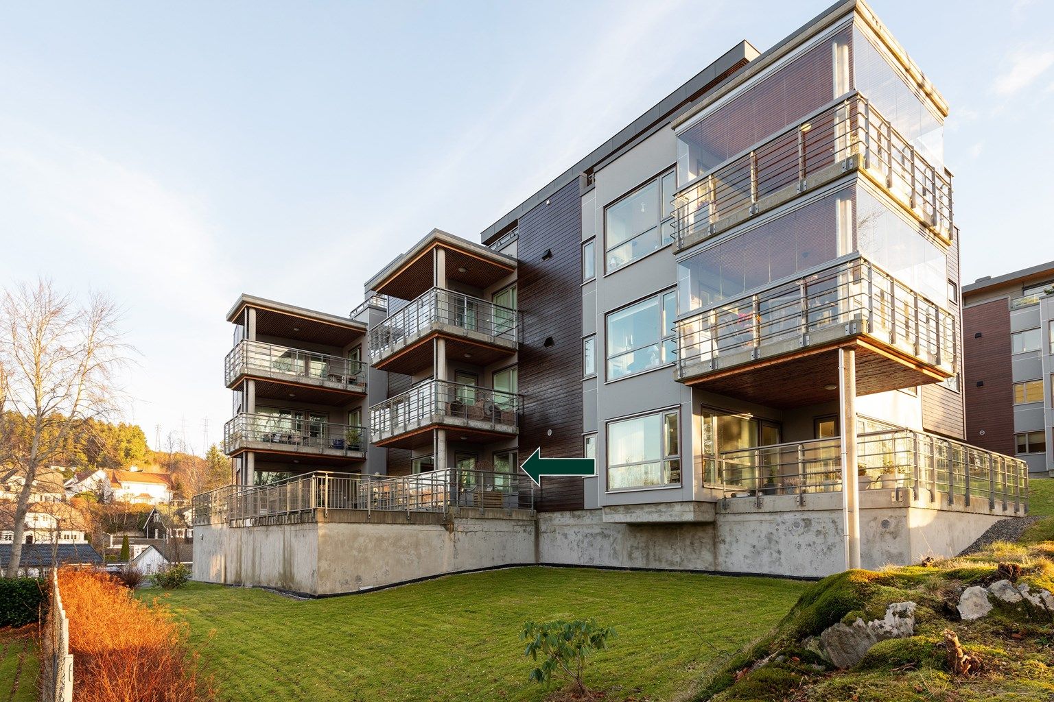 Velkommen til Fredsbergvegen 8 - presentert av Eiendomsmegler Christian Nogva Aarseth i Krogsveen Sunnmøre