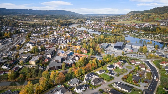 Nærhet til flotte turmulighet langs elvestien ved Drammenselva