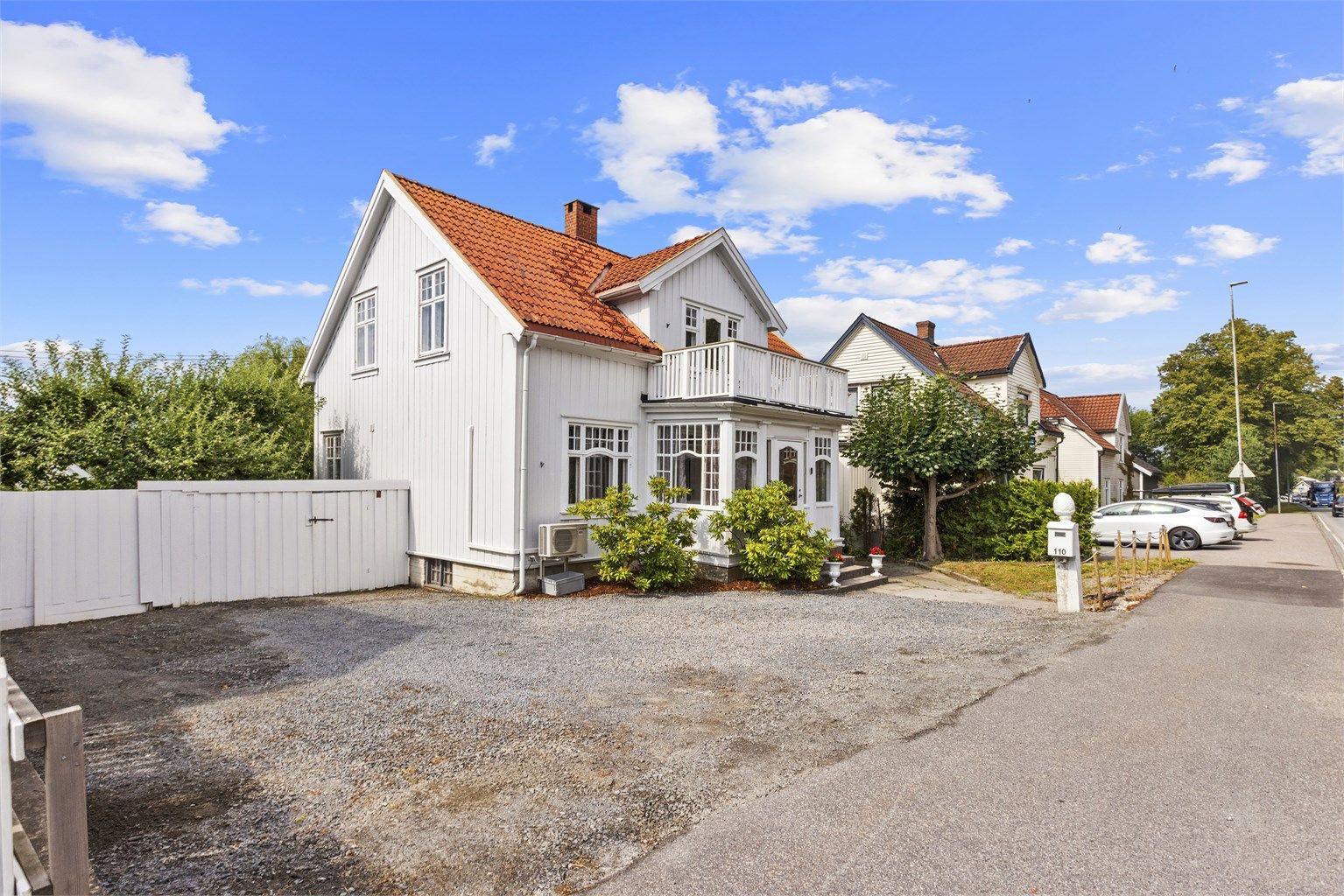Innholdsrik enebolig med stort potensiale over to plan + kjeller.