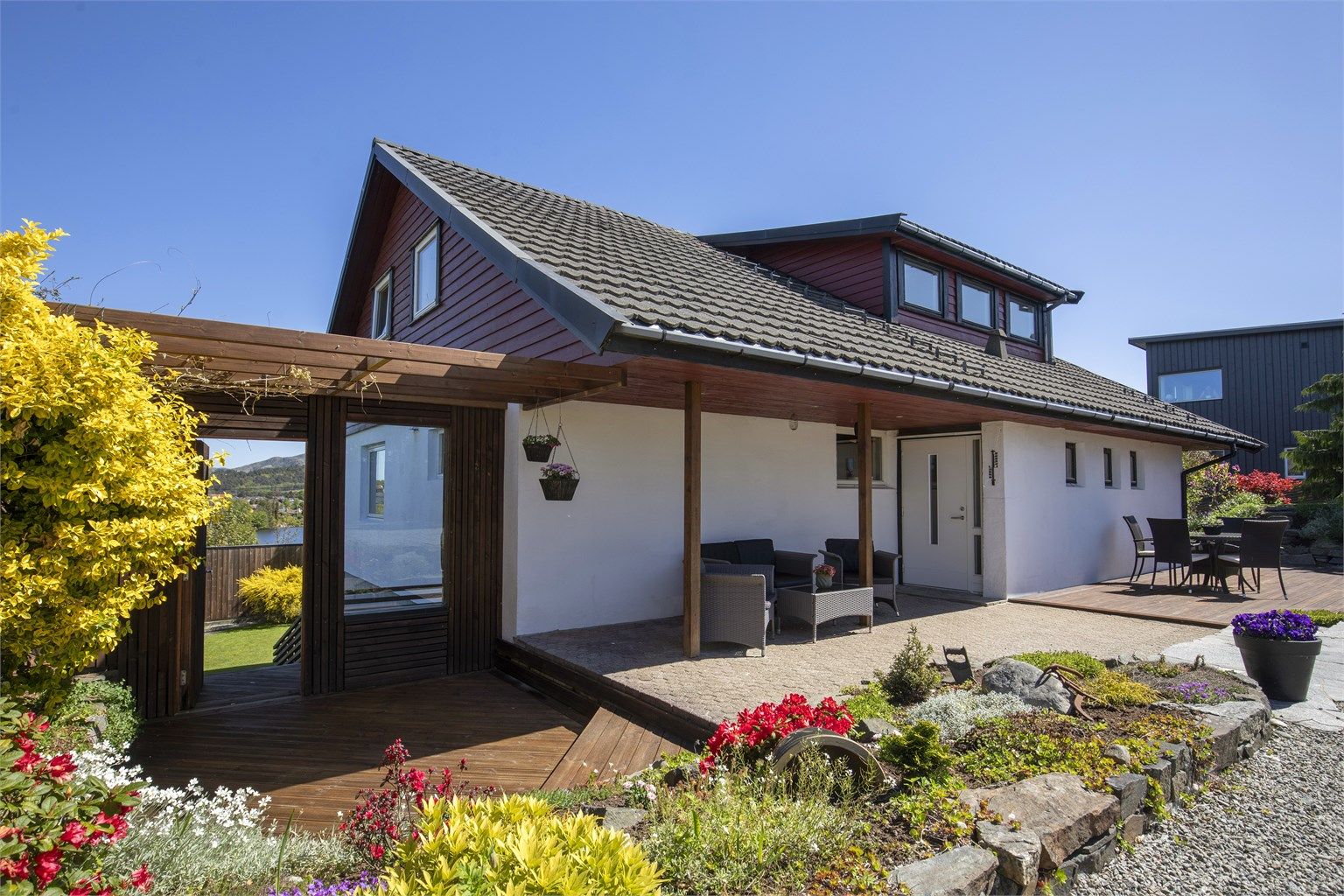 Opparbeidet og velstelt tomt