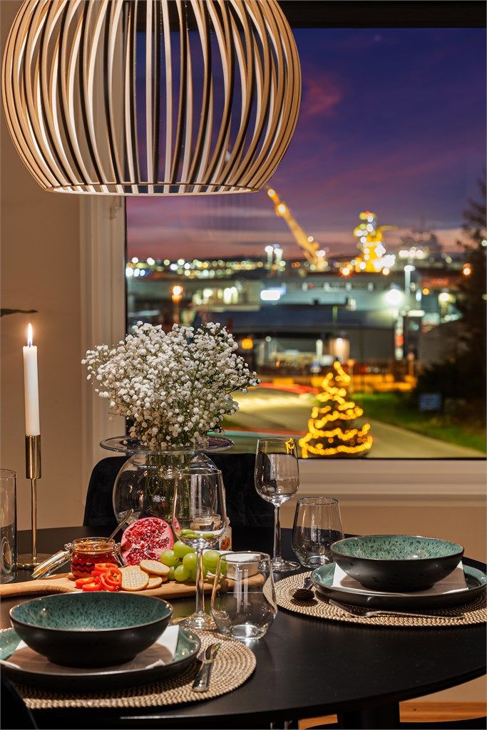 Kort vei til arbeidsplassene i Tananger. 