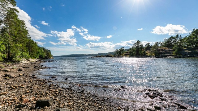 Rett nedenfor borettslaget ligger den idylliske bukta Dragkisteskuffa.