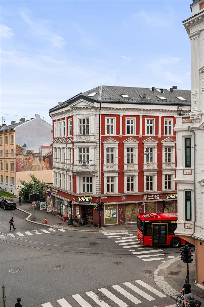 Søndagsåpen joker i umiddelbar nærhet.