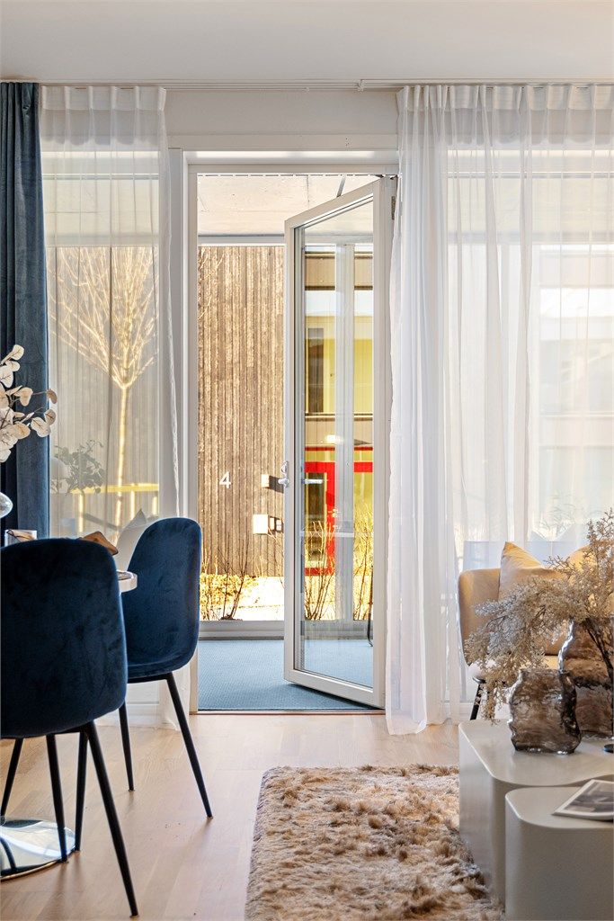 God takhøyde i leiligheten med 2,60 m høyde alle steder med unntak av bad, gir en ekstra god romfølelse.