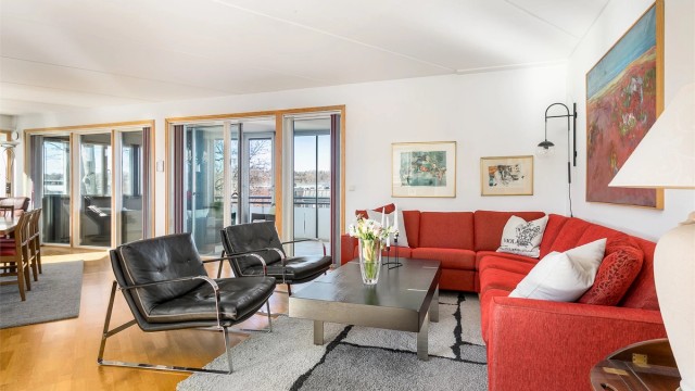 Rådhusgata 111 presenteres av Krogsveen.
Fotograf; Børge Oppegård.