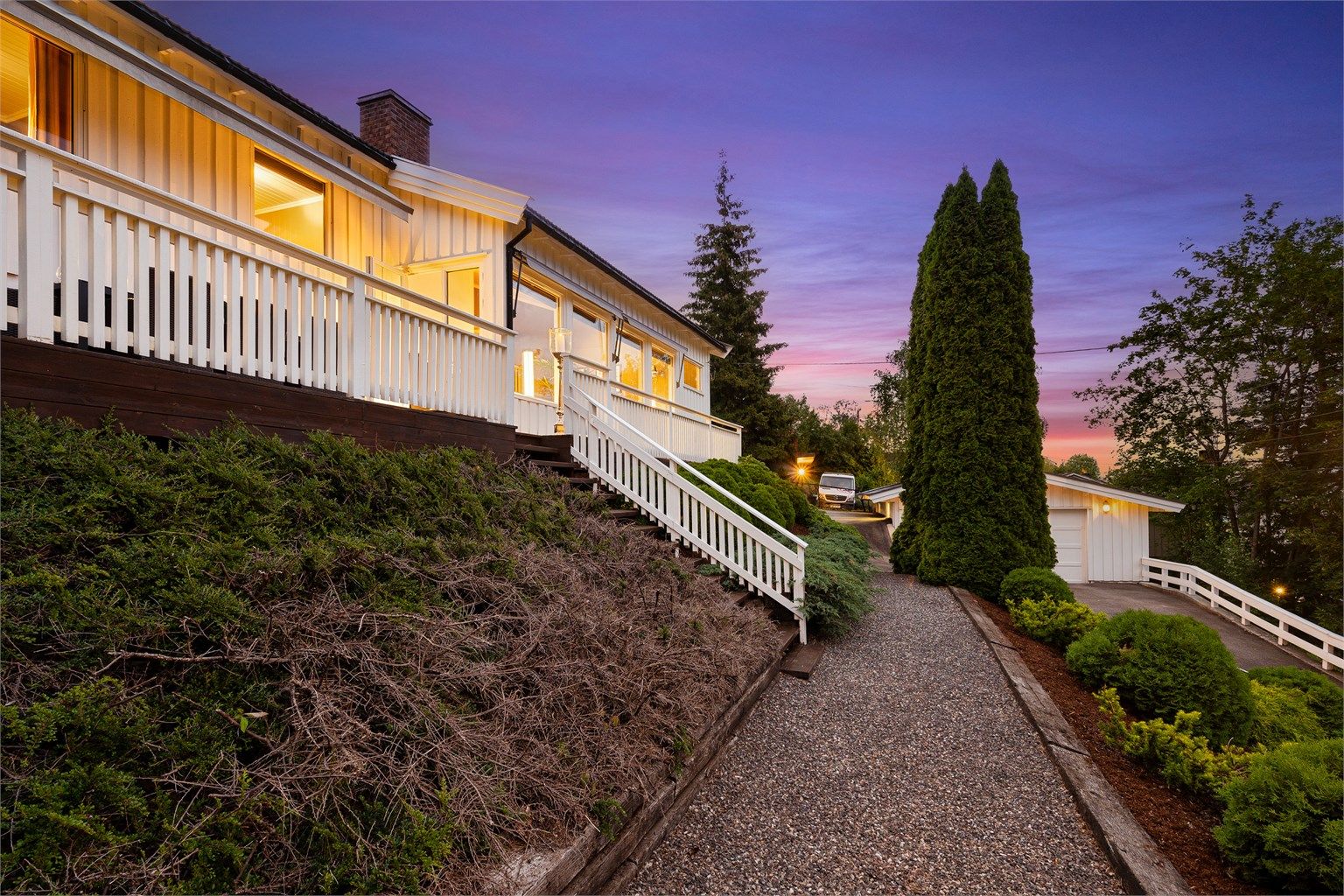 Nært til attraktive markaområder med lysløyper og flott turterreng sommer og vinter. Denne vil du ikke gå glipp av!
