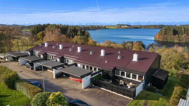 Lene Hviding v/Krogsveen eiendom har gleden av å presentere Stokkabrautene 24E.