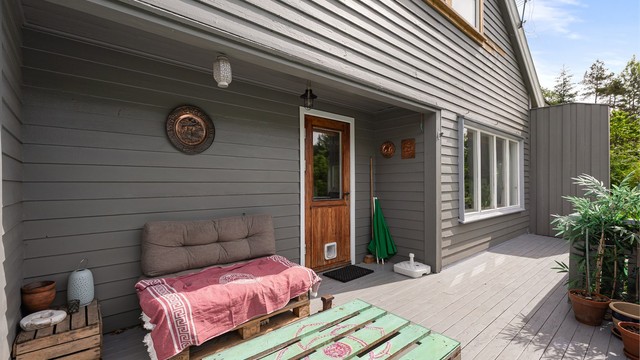 Sør/Vest vendt veranda på hele 19 kvm med sol fra morgen til kveld