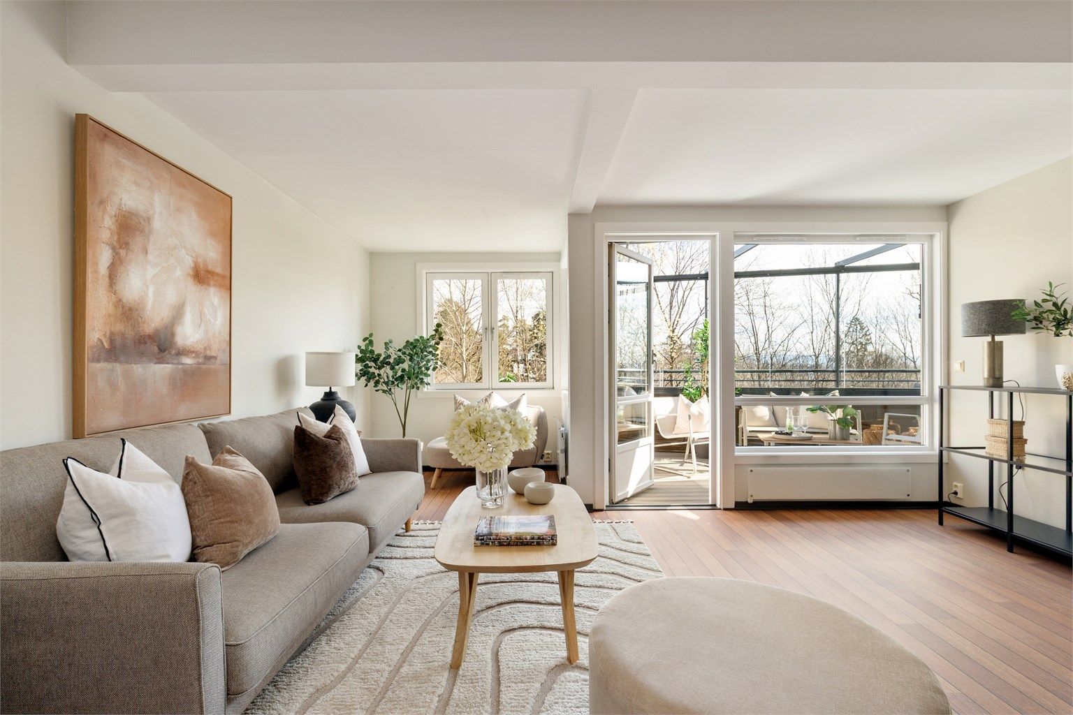 I nisjen til venstre er det mulig å etablere et ekstra soverom ved behov.