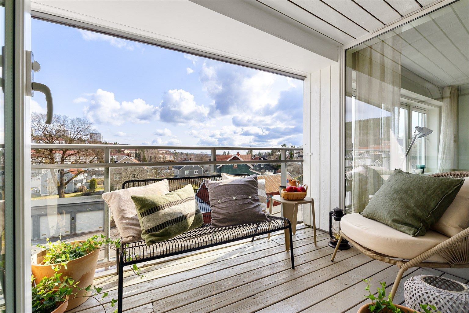  Lekker 3-roms selveierleilighet med usjenert balkong og flott utsikt