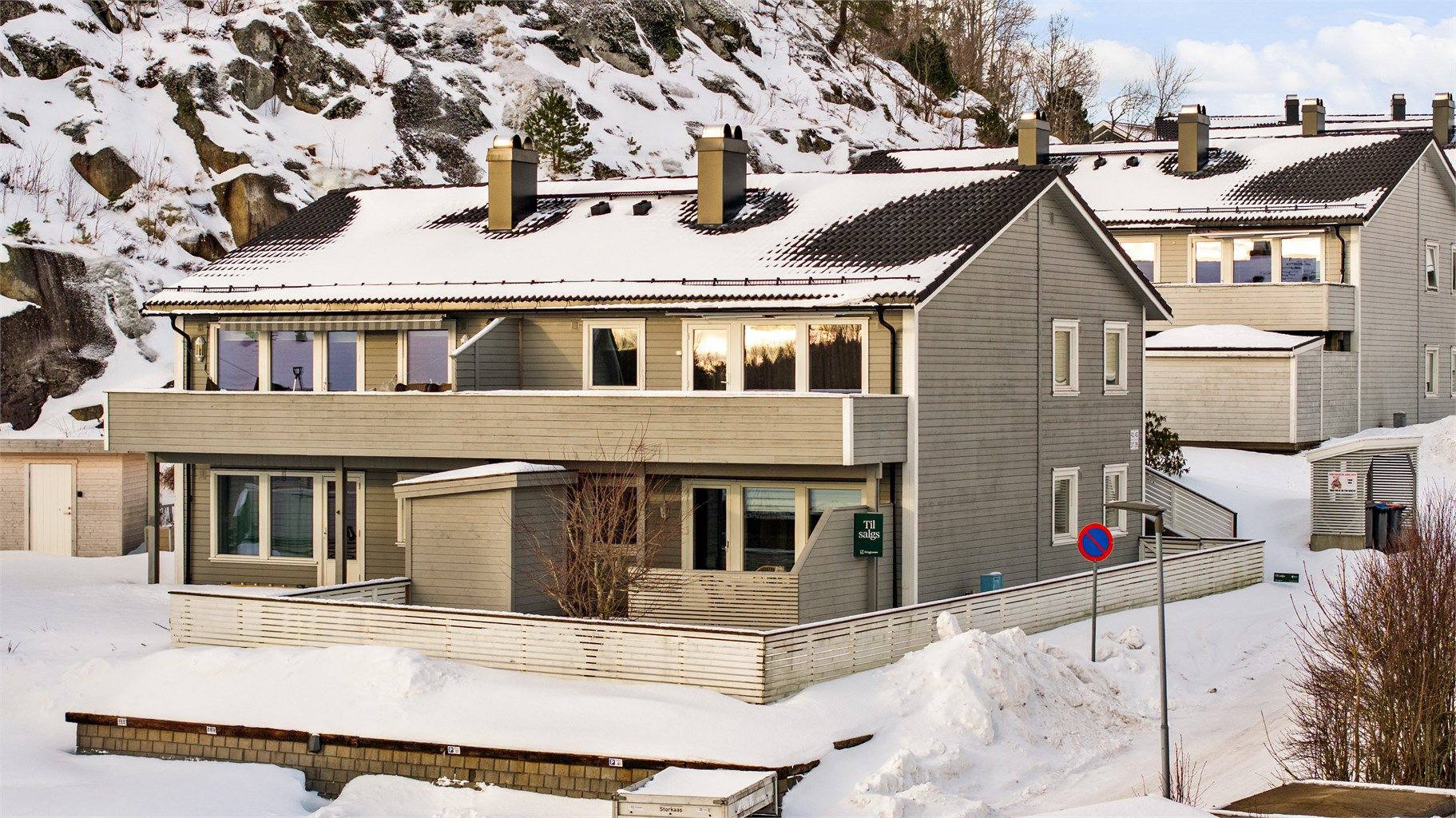 Sameiet har foretatt flere oppgraderinger siden byggeåret, med oppgradering av fasade og tak i 2019, samt nye 3-lags vinduer, balkongdør og inngangsdør fra 2017/2019.