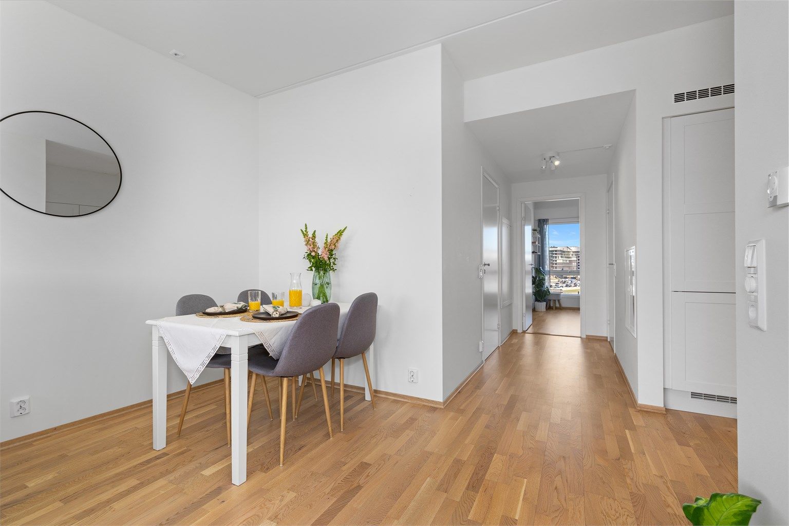 Det er god plass til spisestue