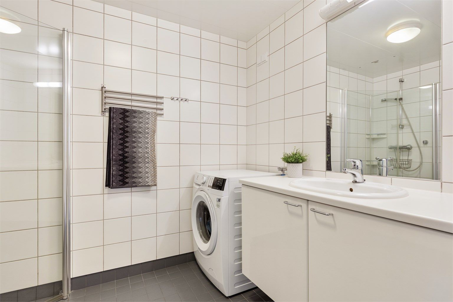 Opplegg for vaskemaskin og tørketrommel