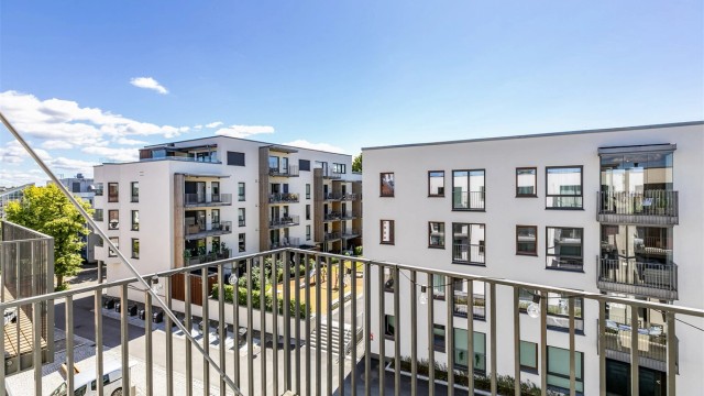 Leiligheten ble ferdigstilt i 2019 og er en del av det nye Skarmyrakvartalet - midt i sentrum. Fotograf; Børge Oppegård.