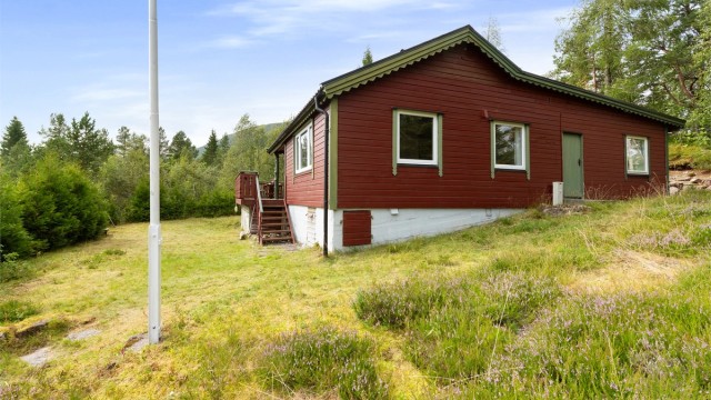 Eiendommen er tilknyttet offentlig vann og avløp