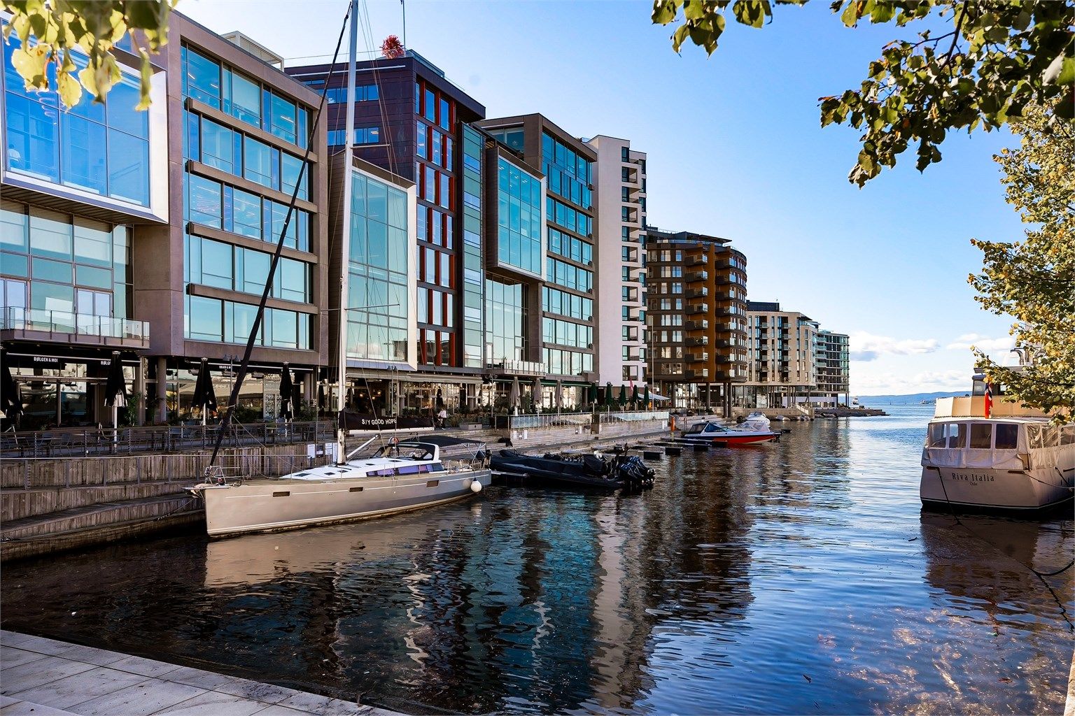 Leiligheten ligger en kort spasertur unna Aker brygge og Tjuvholmen. 