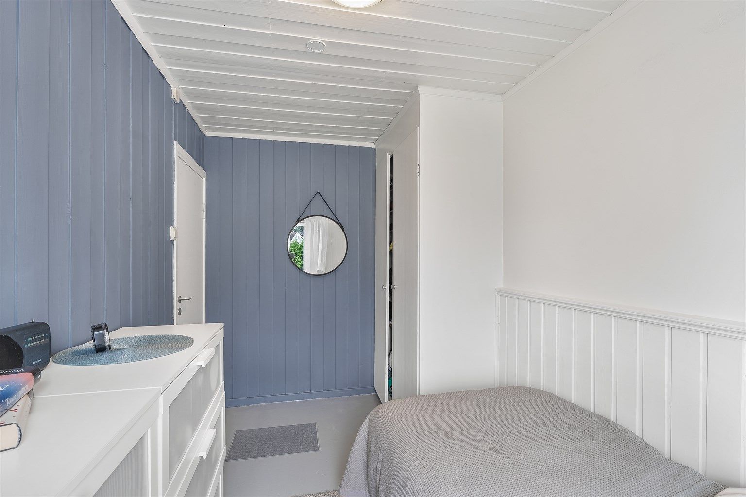 Soverom 2 - God plass til møbelering og garderobeløsning