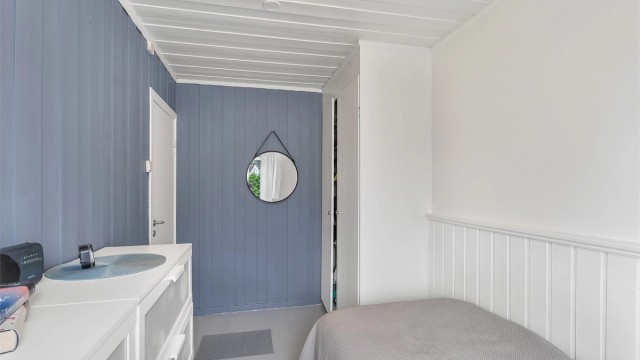 Soverom 2 - God plass til møbelering og garderobeløsning