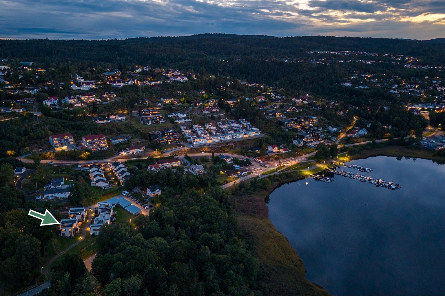 Kort vei til Oslofjorden og Sætre sentrum 