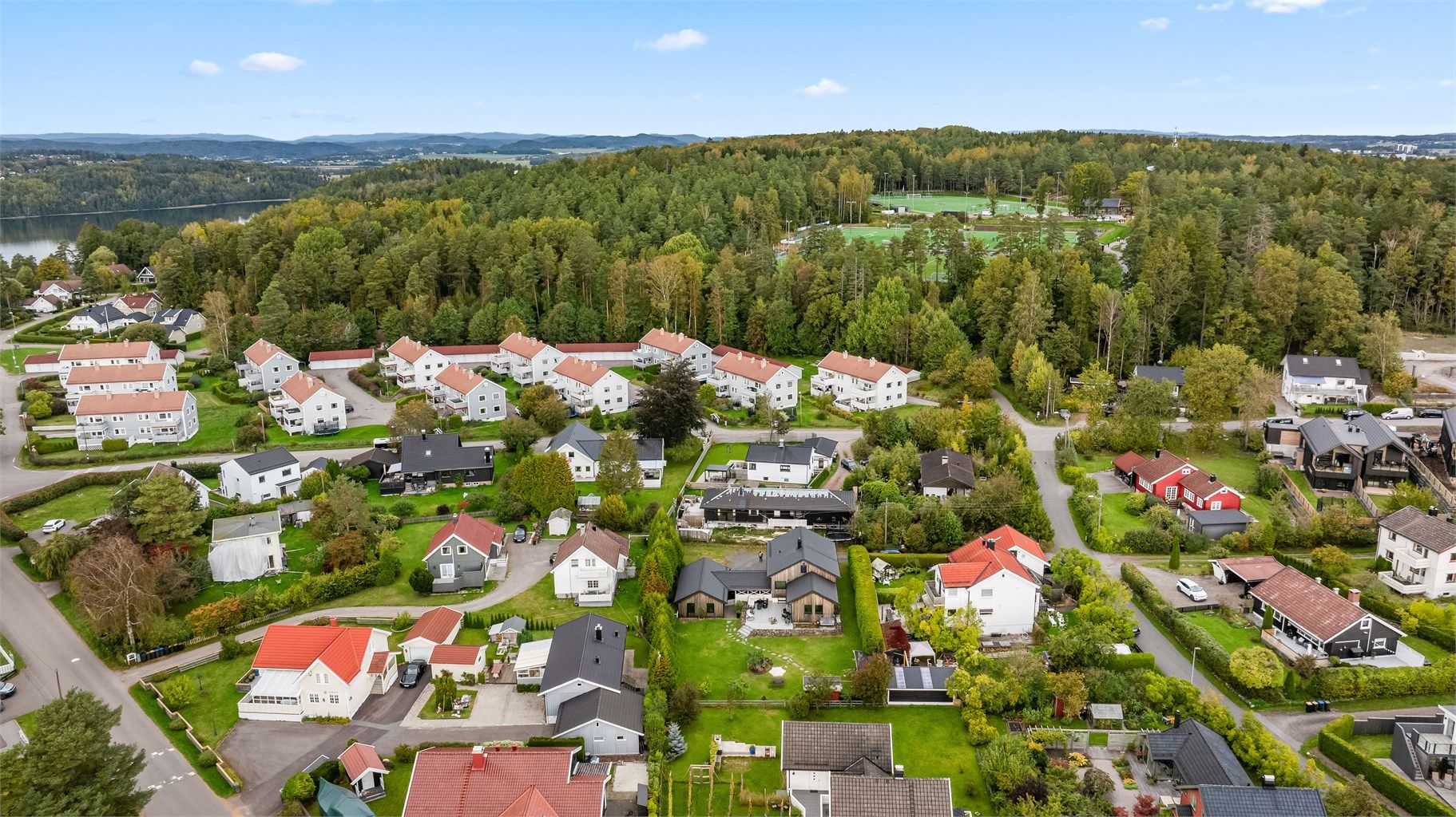 Her er det kort vei til Teieskogen. 