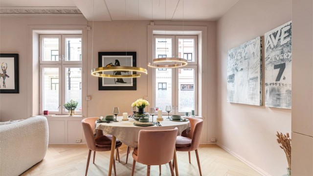 Spiseplassen i leiligheten. Her har det opprinnelig vært et soverom