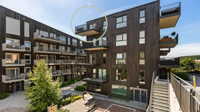 Dette er en lekker topp/hjørneleilighet fra 2023 med herlig beliggenhet!
