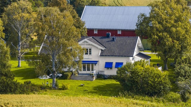 Velkommen til Gruegårdene 45 og 47! Foto: Flytende Sebra Eiendomsfoto (Sindre Lundvold)