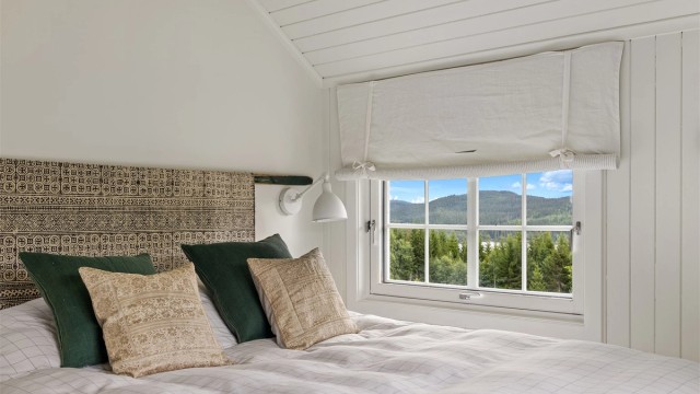Utsikten fremstår som et maleri, og det er stille om nettene, så her sover du som et barn.