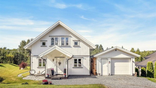 Velkommen til visning! Husk visningspåmelding og laste ned salgsoppgaven før visning.