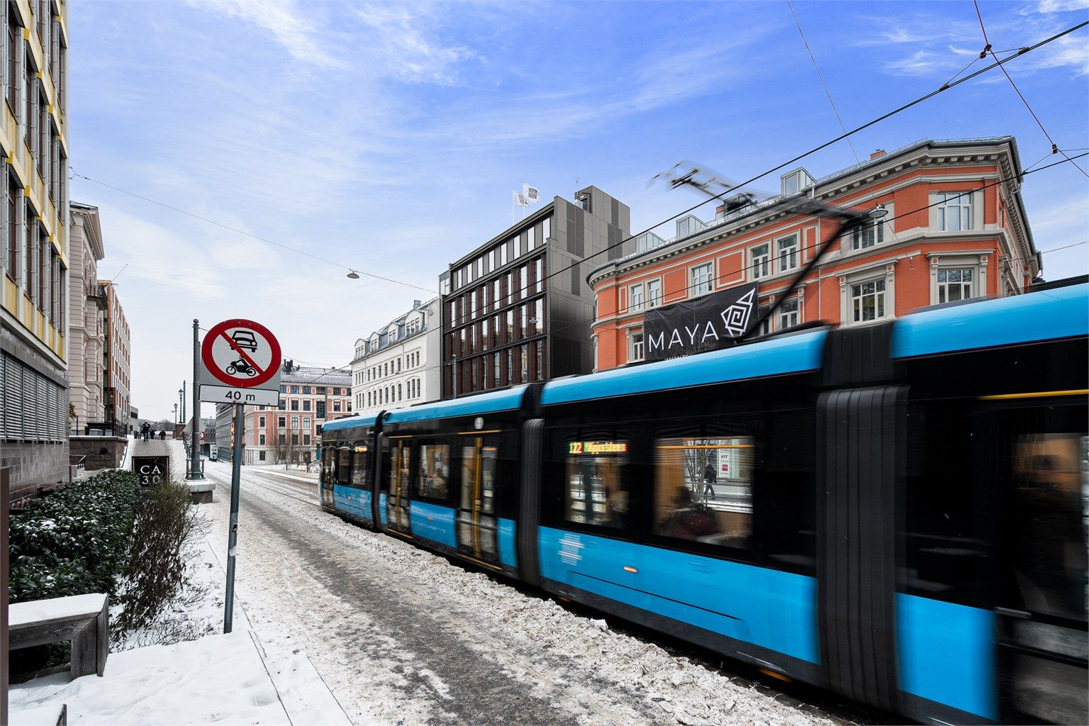 Leiligheten har en attraktiv beliggenhet midt mellom Solli plass og Tjuvholmen, samt gode kollektivtilbud i umiddelbar nærhet.