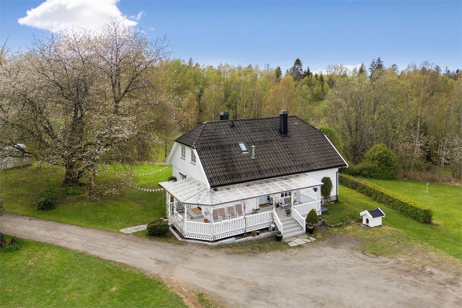 Usjenert og landlig beliggenhet 