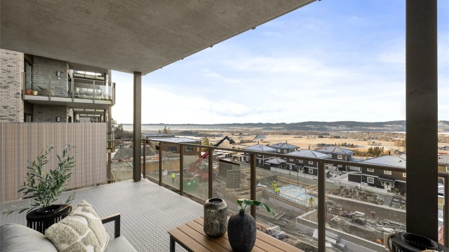 Eiendomsmegler Krogsveen v/Per Inge Hunvik ønsker velkommen til Trevaliglia 1!